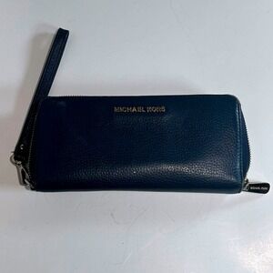 Michael‎ Kors - Wristlet Wallet Clutch Zip Around Pebble Leather - Navy